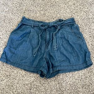 GAP Petites Tie Waist Cotton and Tencel Chambray Shorts